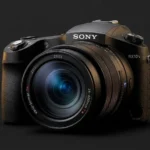Sony RX10 V bridge camera with integrated 24–600mm ZEISS zoom lens.